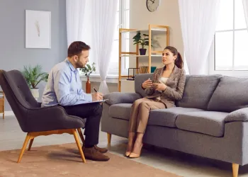 Özel Psikolog Ücretleri: 2025 Psikolojik Danışmanlık Hizmetlerinin Maliyeti