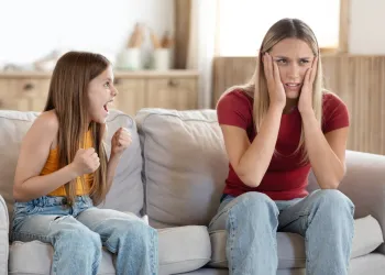 Çocuklarda 4 Yaş Sendromu Belirtileri