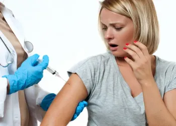 İğne Korkusu Neden Olur?