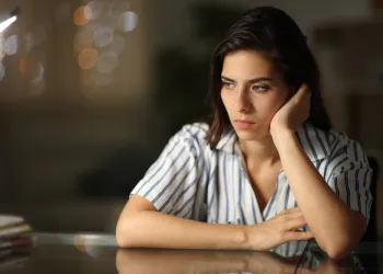 Kadınlarda Özgüven Eksikliği-Kendine Güvenmenin 8 Etkili Yolu