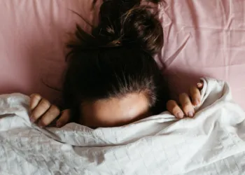 Uykudan Korkma Hastalığı (Somnifobi): Nedenleri ve Çözümleri