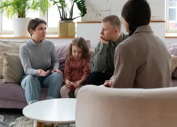 Aile Terapisi Kaç TL? (Güncel Fiyatlar ve Ücretleri Etkileyen Faktörler)