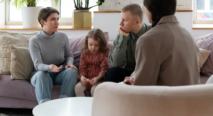 Aile Terapisi Kaç TL? (Güncel Fiyatlar ve Ücretleri Etkileyen Faktörler)
