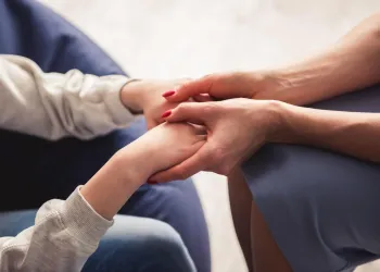 Bireysel Terapi Ne Demek? (İlk Adımı Atmadan Önce Bilmeniz Gereken Her Şey)