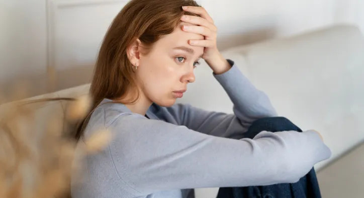 Depresyon Belirtileri Nelerdir? 2025 Kapsamlı Rehberi: Kendinizde ve Sevdiklerinizde Farkındalık Yaratın