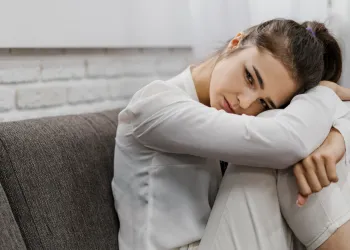 Depresyon Nedenleri: Biyolojik, Psikolojik ve Sosyal Faktörler