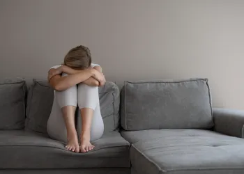 En Tehlikeli Depresyon Türü Hangisi? Majör Depresif Bozukluk ve İntihar Riski Rehberi