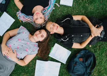 Ergenlik Dönemi ve Özellikleri: Ebeveynler İçin Kapsamlı Rehber