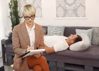 Ünlü Psikologlar Kimler? (Psikoloji Tarihine Yön Veren 12 İsim ve Teorileri)