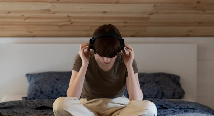 OKB Belirtileri Nelerdir? Zihinsel Döngüleri Anlamak ve Çözüm Yolları