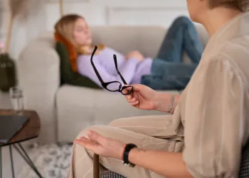 Özel Psikolog Ücretleri 2026: Terapi Hizmetlerinde Şeffaf Fiyatlandırma ve Kalite Standartları