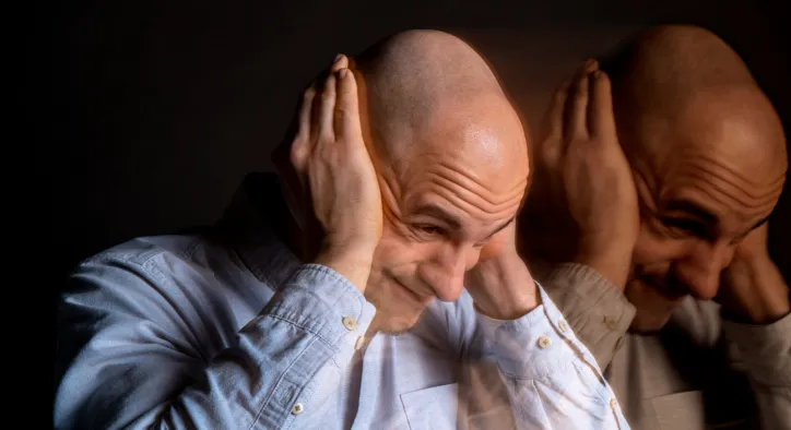 Şizofreni Belirtileri Nelerdir? Uzman Klinik Psikolog Rehberi ve Önemli Uyarılar