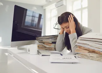 Zihinsel Yük Nedir? “Daha Yapacak Çok Şey Var” Hissi Neden Tüketir?